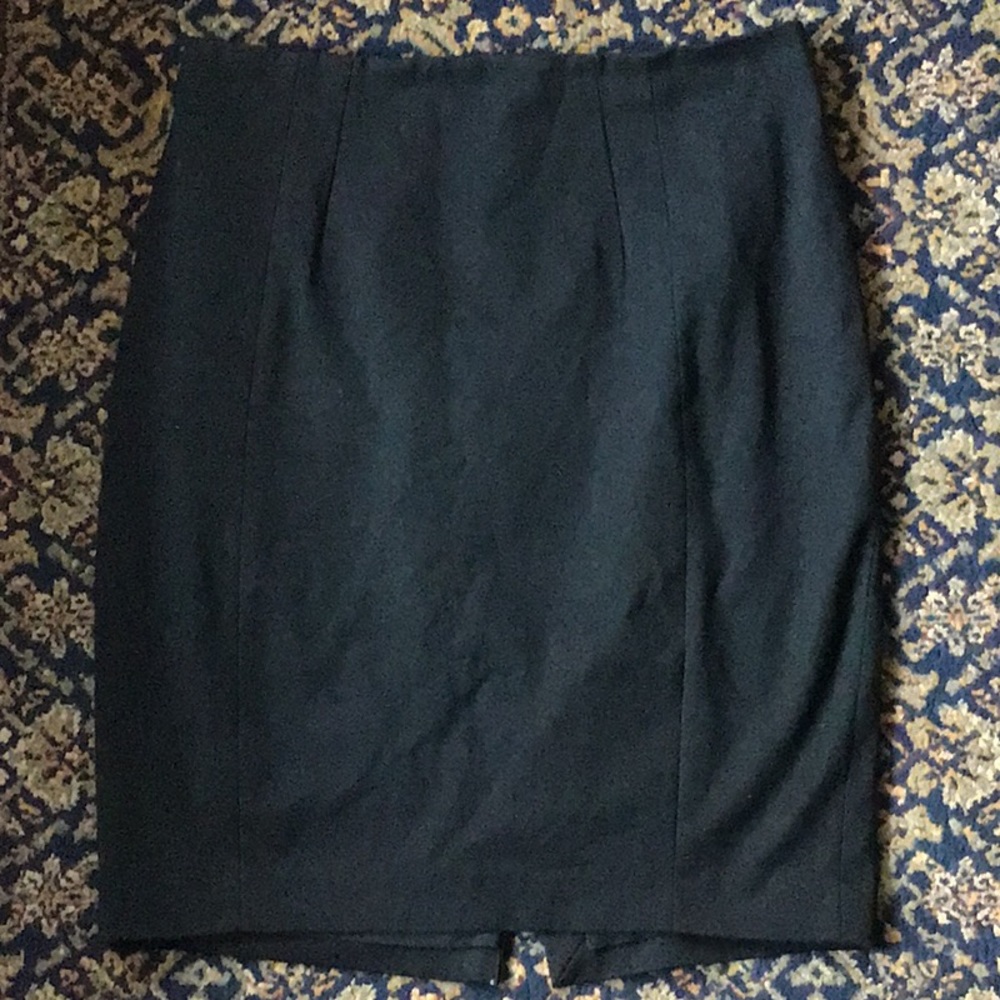 Express Mid-Rise Skirt